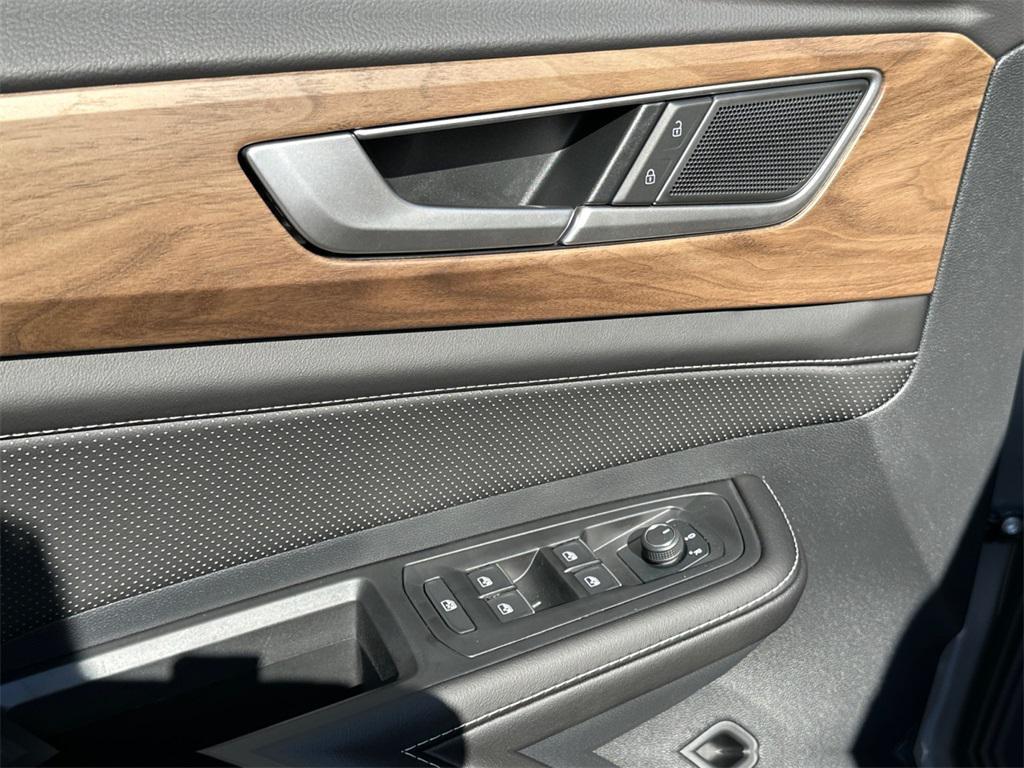 new 2026 Volkswagen Atlas car, priced at $45,743