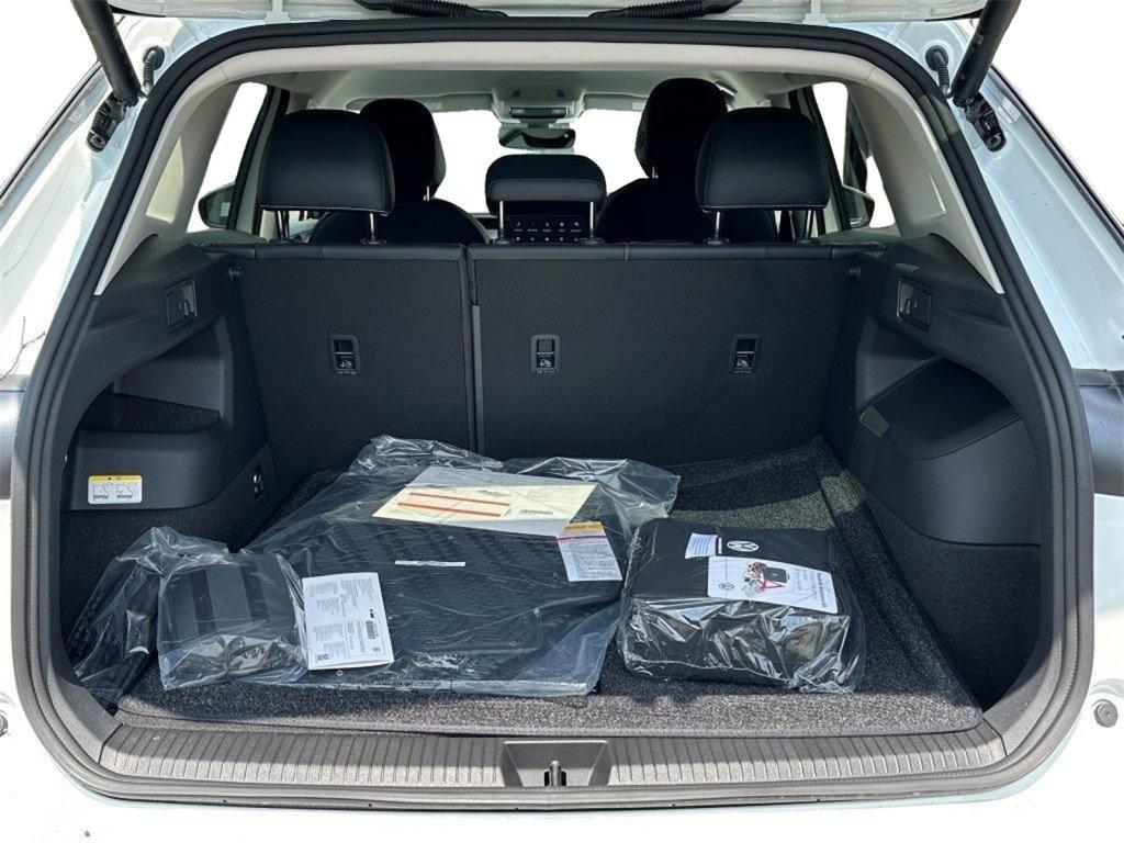 new 2025 Volkswagen Tiguan car, priced at $31,130