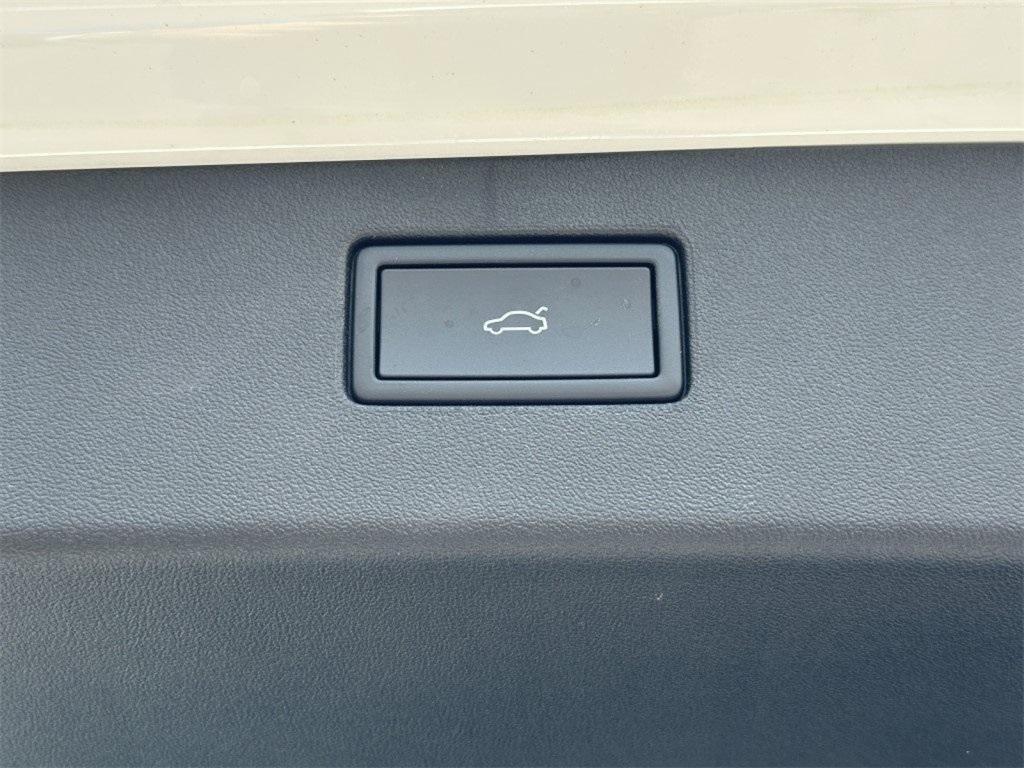 new 2025 Volkswagen Tiguan car, priced at $31,130