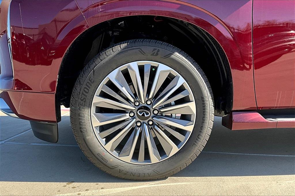 new 2025 INFINITI QX80 car, priced at $92,000