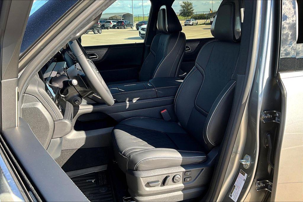 new 2026 INFINITI QX80 car, priced at $117,715