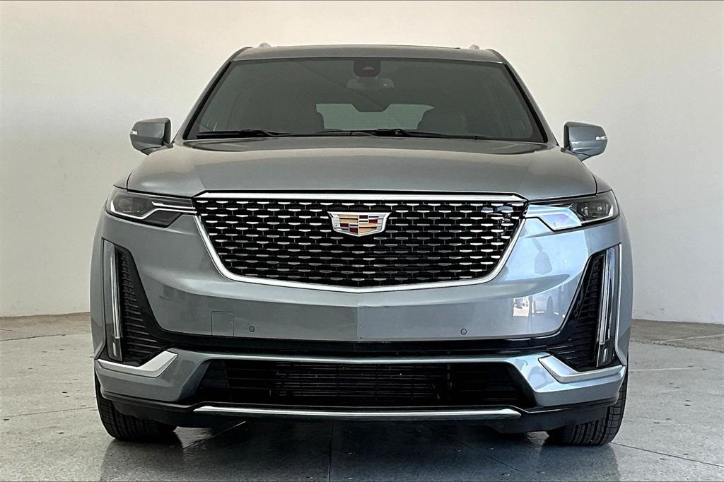 used 2025 Cadillac XT6 car, priced at $52,540