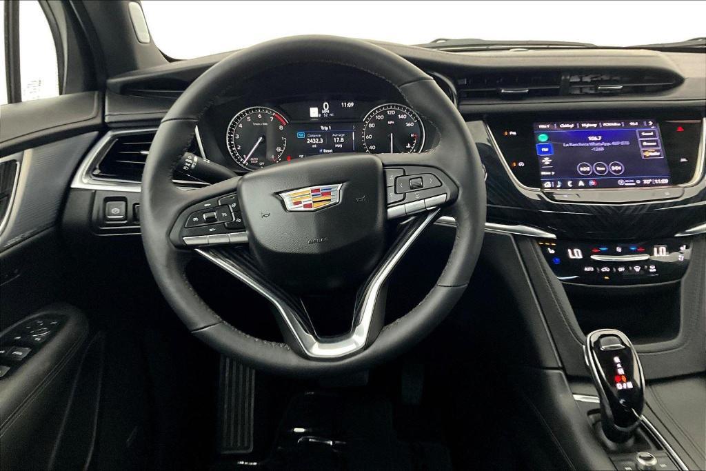 used 2025 Cadillac XT6 car, priced at $49,500