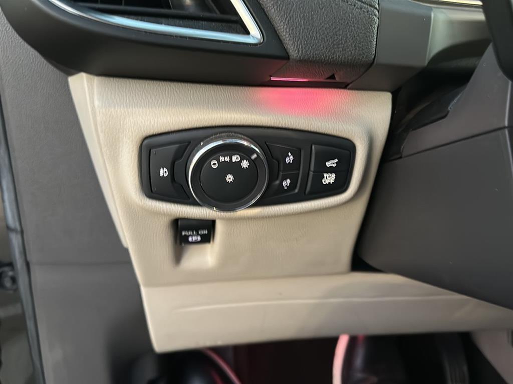 used 2020 Lincoln Nautilus car, priced at $15,888