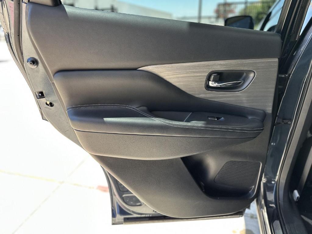 used 2015 Nissan Murano car, priced at $14,000