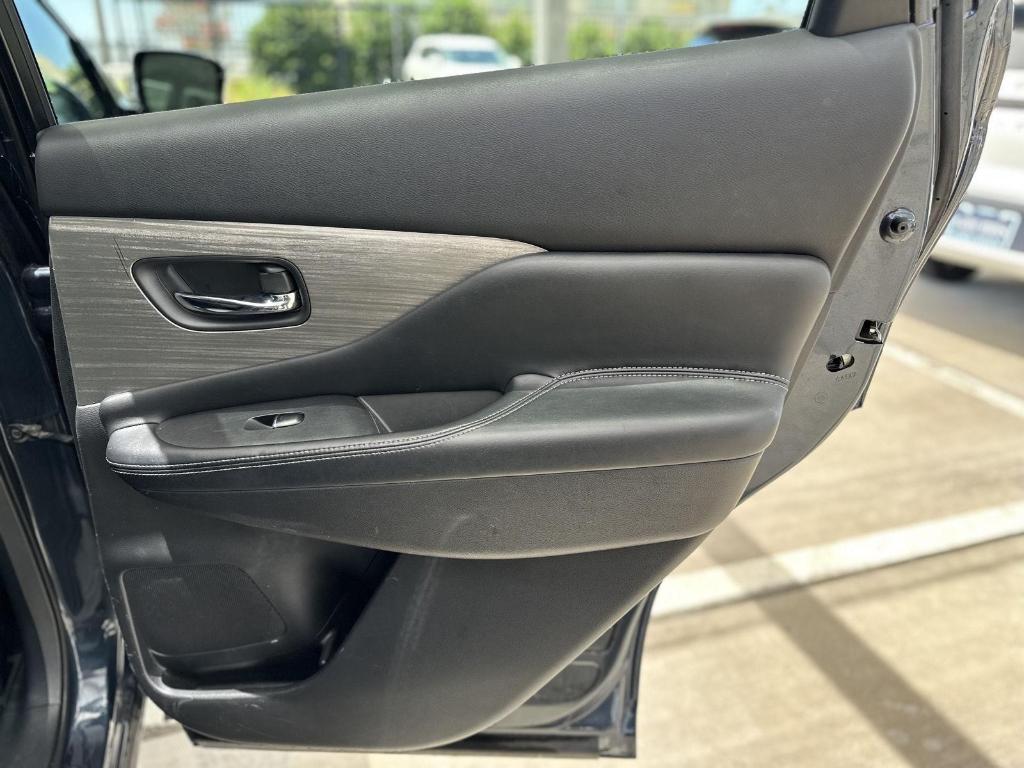 used 2015 Nissan Murano car, priced at $14,000