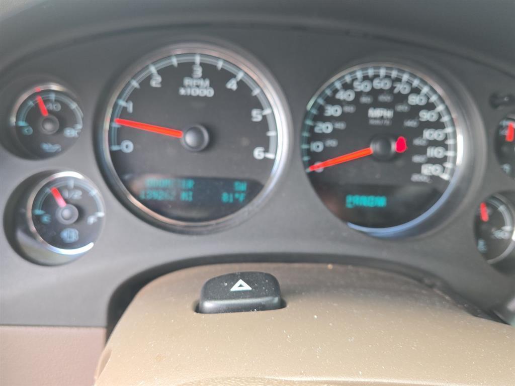 used 2013 Chevrolet Suburban car, priced at $13,000