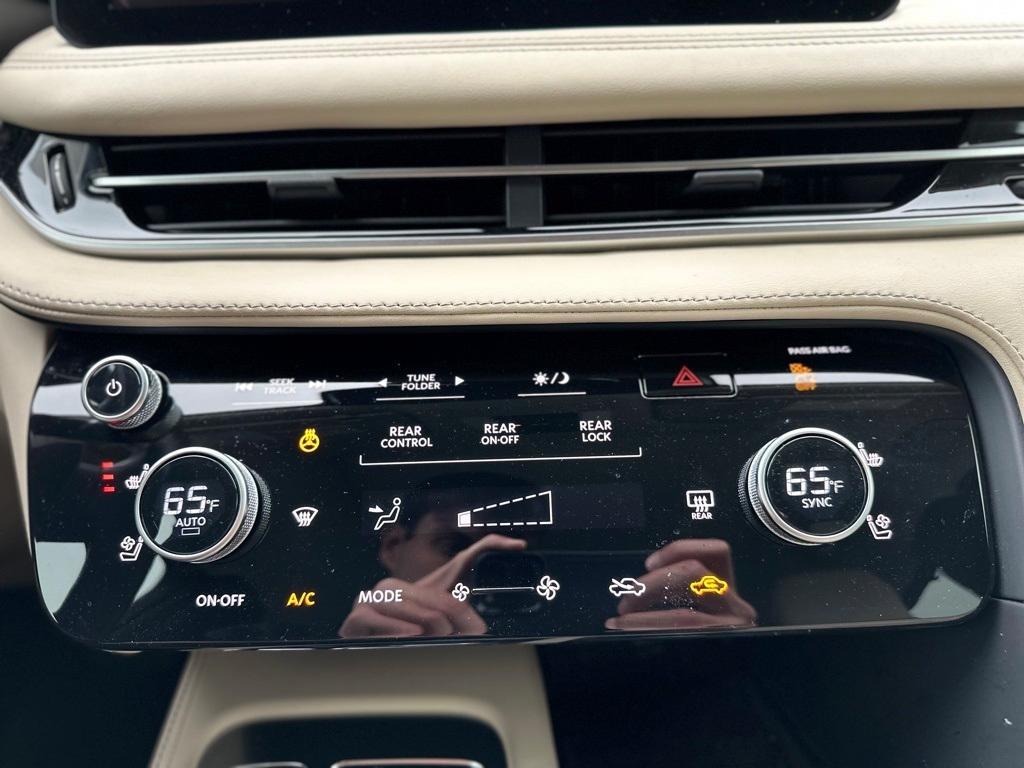 used 2023 INFINITI QX60 car, priced at $42,000