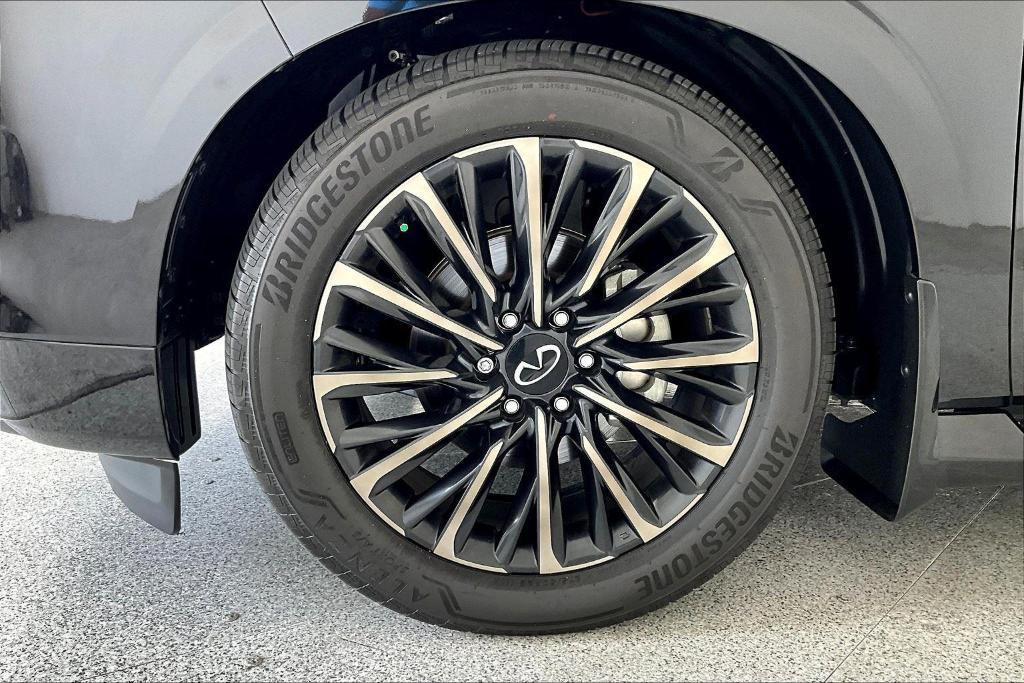 used 2025 INFINITI QX80 car, priced at $91,000