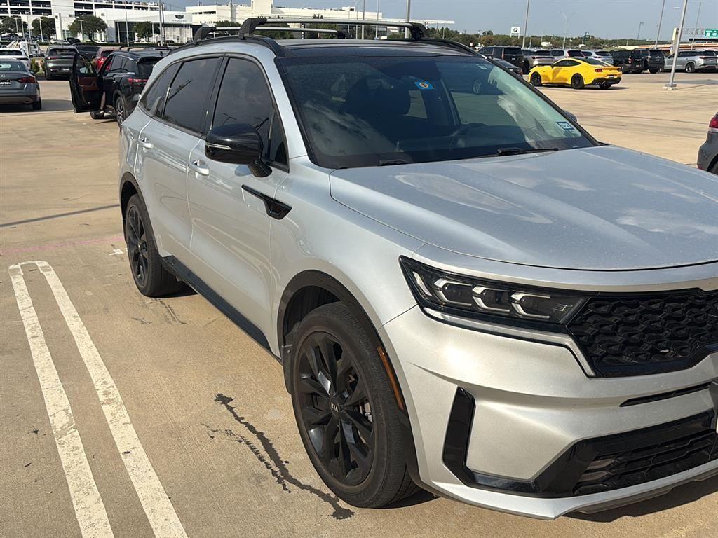 used 2021 Kia Sorento car, priced at $24,643