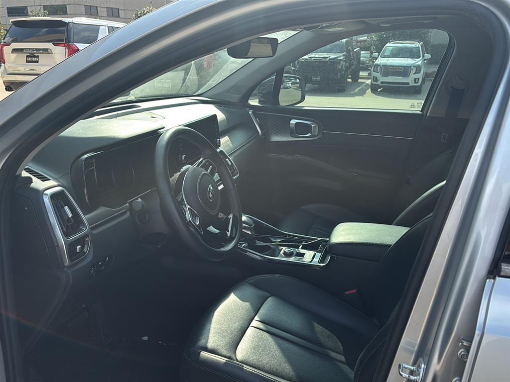 used 2021 Kia Sorento car, priced at $24,643
