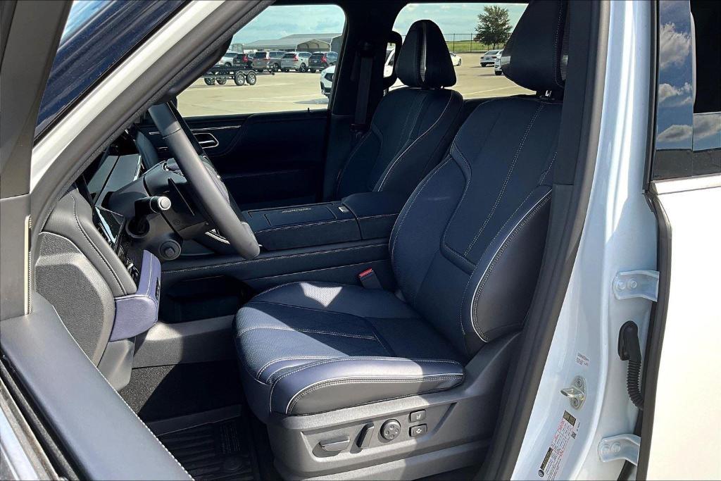 new 2026 INFINITI QX80 car, priced at $106,525