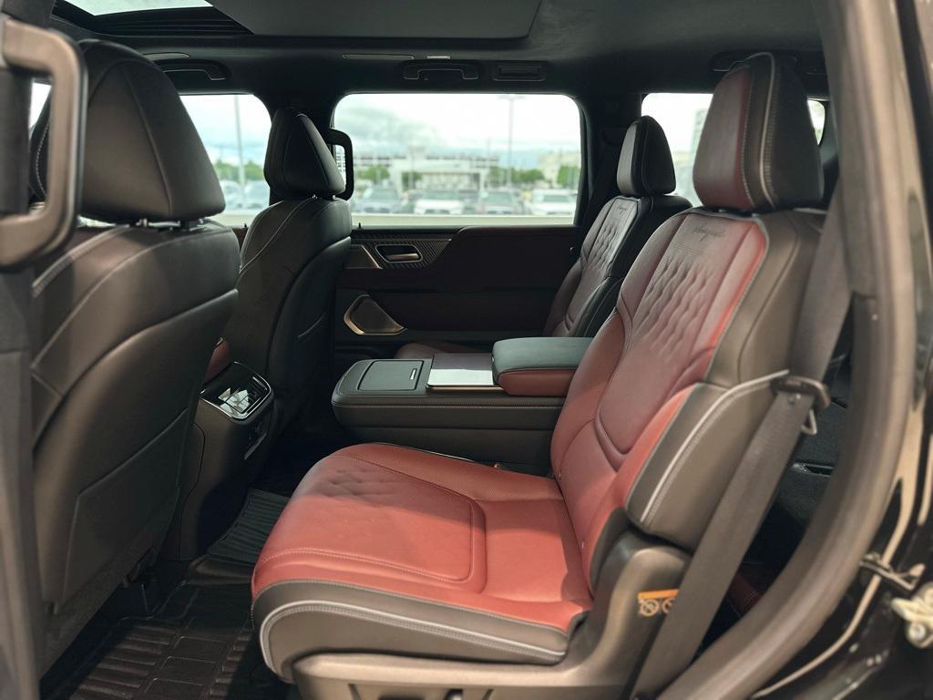 new 2025 INFINITI QX80 car, priced at $111,235