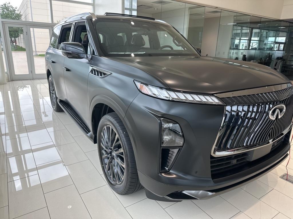 new 2025 INFINITI QX80 car, priced at $125,585