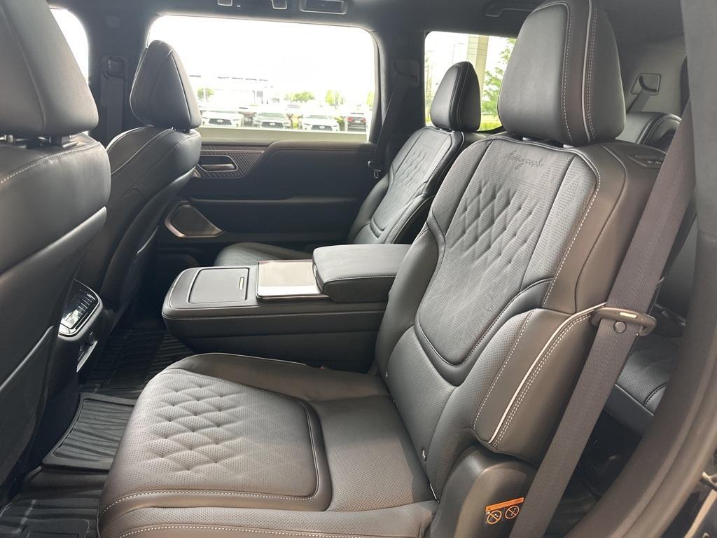 new 2025 INFINITI QX80 car, priced at $125,585