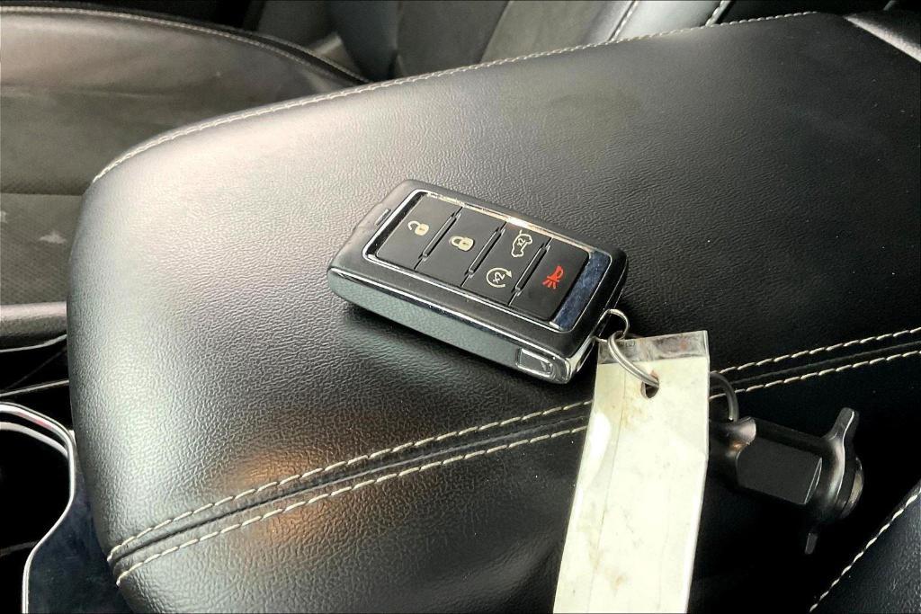 used 2022 Jeep Grand Cherokee L car, priced at $30,500