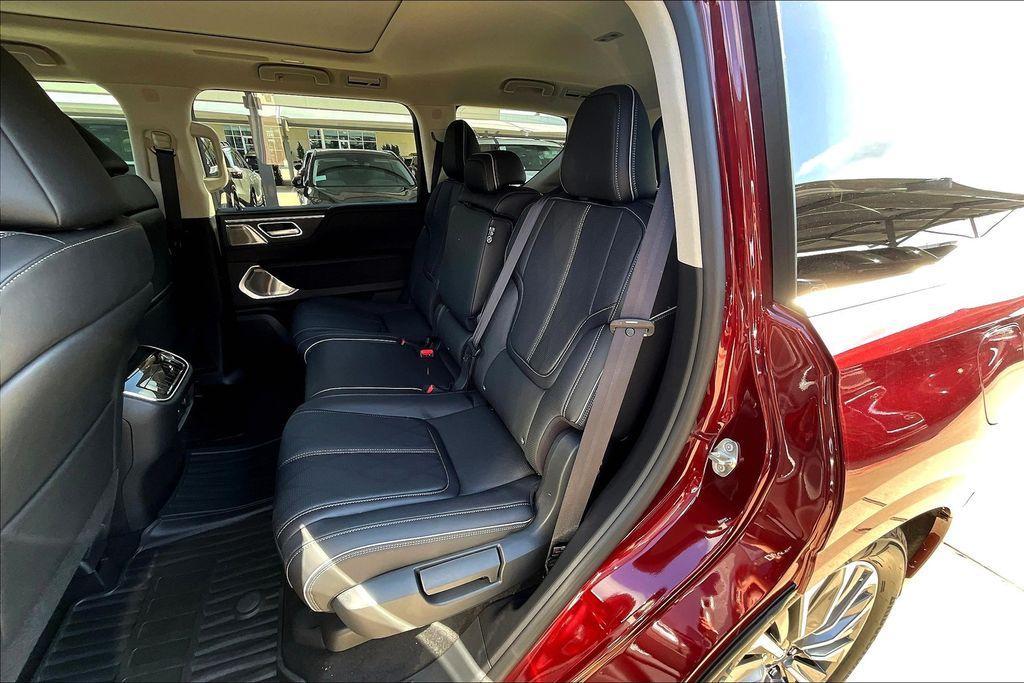 new 2025 INFINITI QX80 car, priced at $95,840