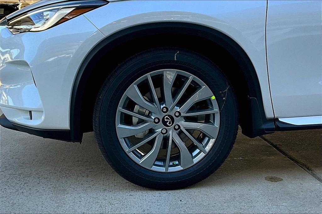 new 2025 INFINITI QX50 car, priced at $49,270