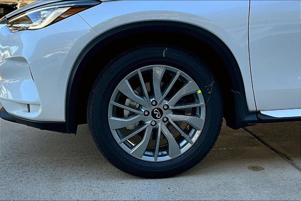 new 2025 INFINITI QX50 car, priced at $49,270
