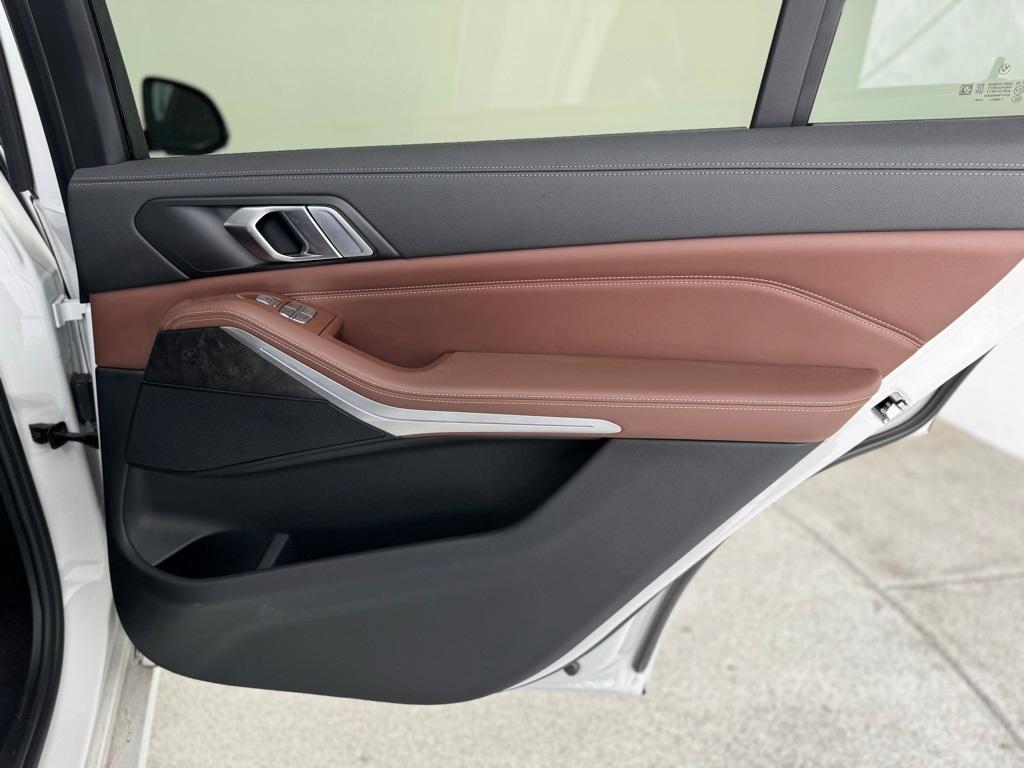 used 2022 BMW X7 car, priced at $46,000