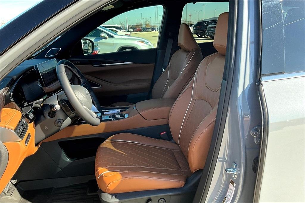 new 2025 INFINITI QX60 car, priced at $69,640