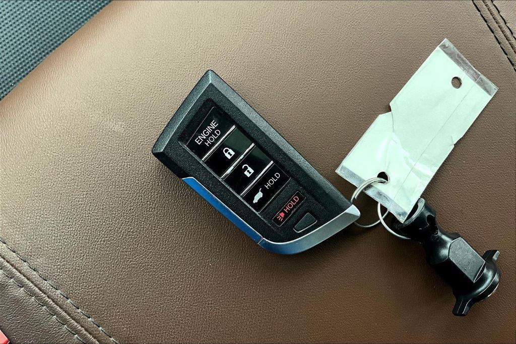 used 2022 Acura MDX car, priced at $31,000