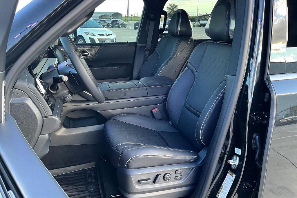 new 2026 INFINITI QX80 car, priced at $115,655