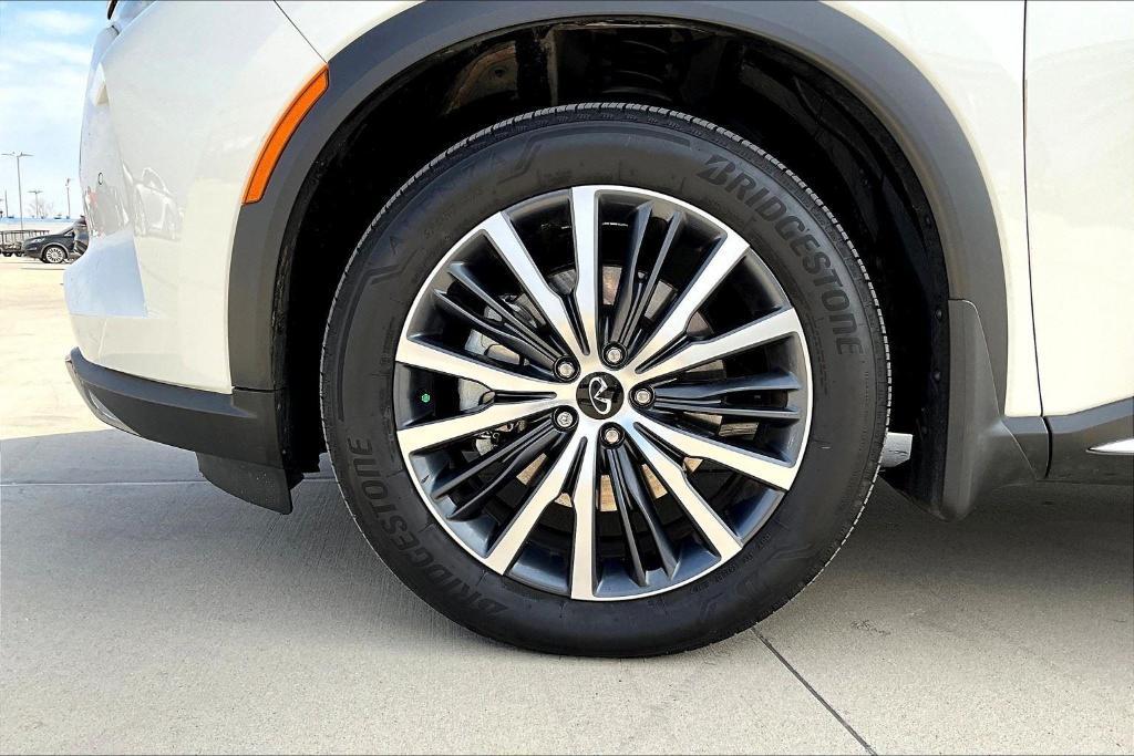 used 2025 INFINITI QX60 car, priced at $56,980