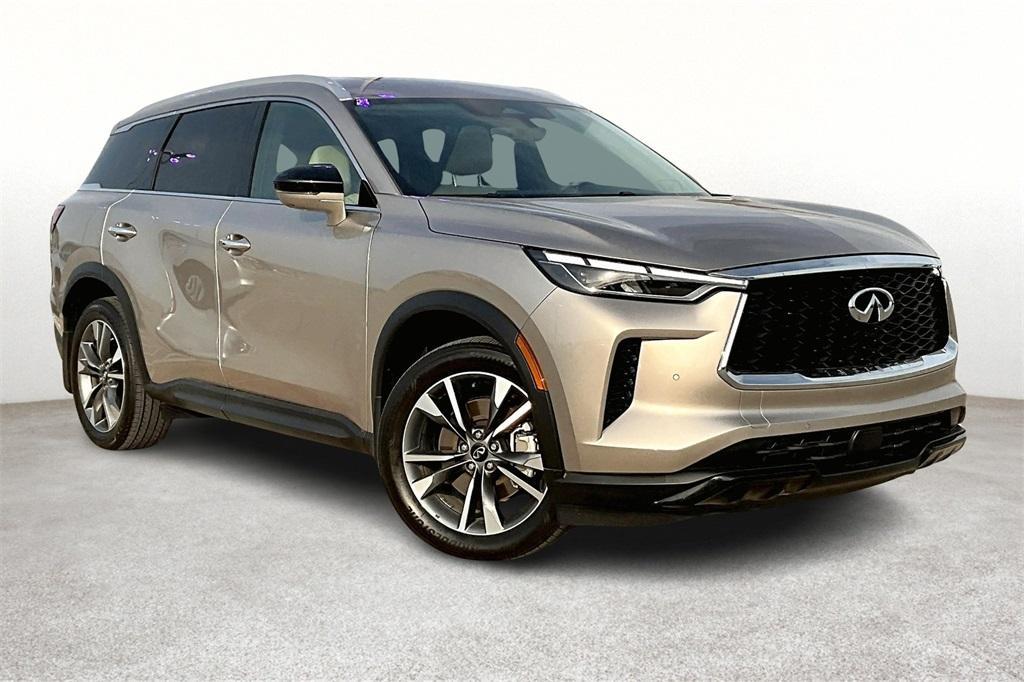 used 2025 INFINITI QX60 car, priced at $47,000
