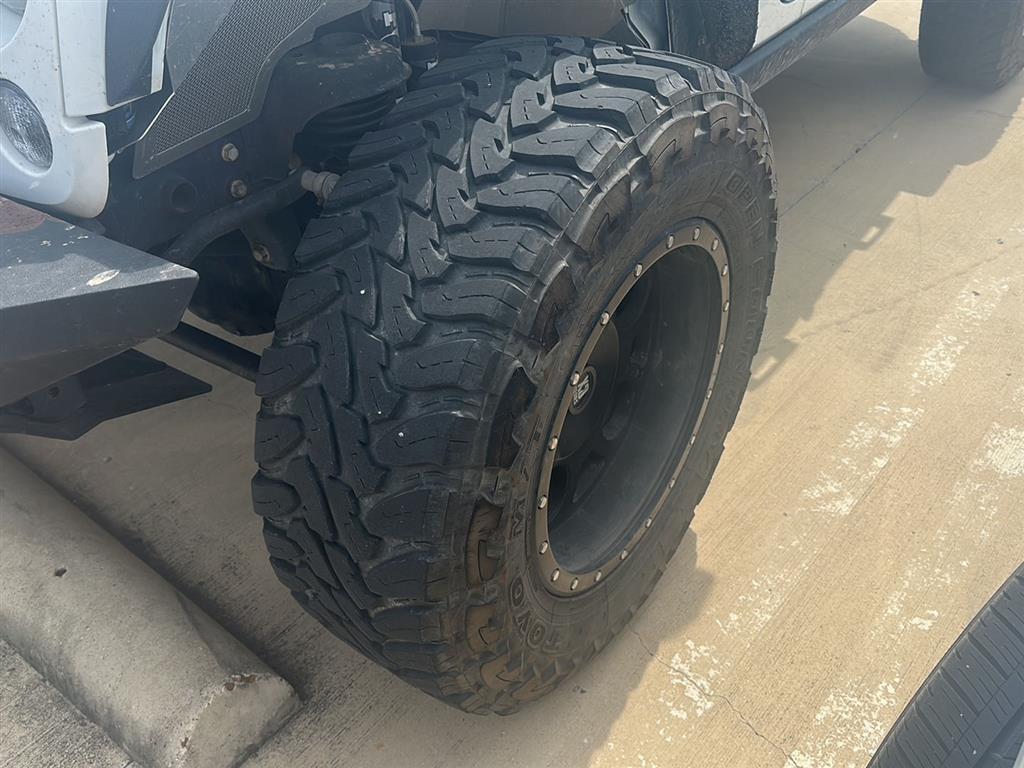 used 2016 Jeep Wrangler Unlimited car, priced at $24,000