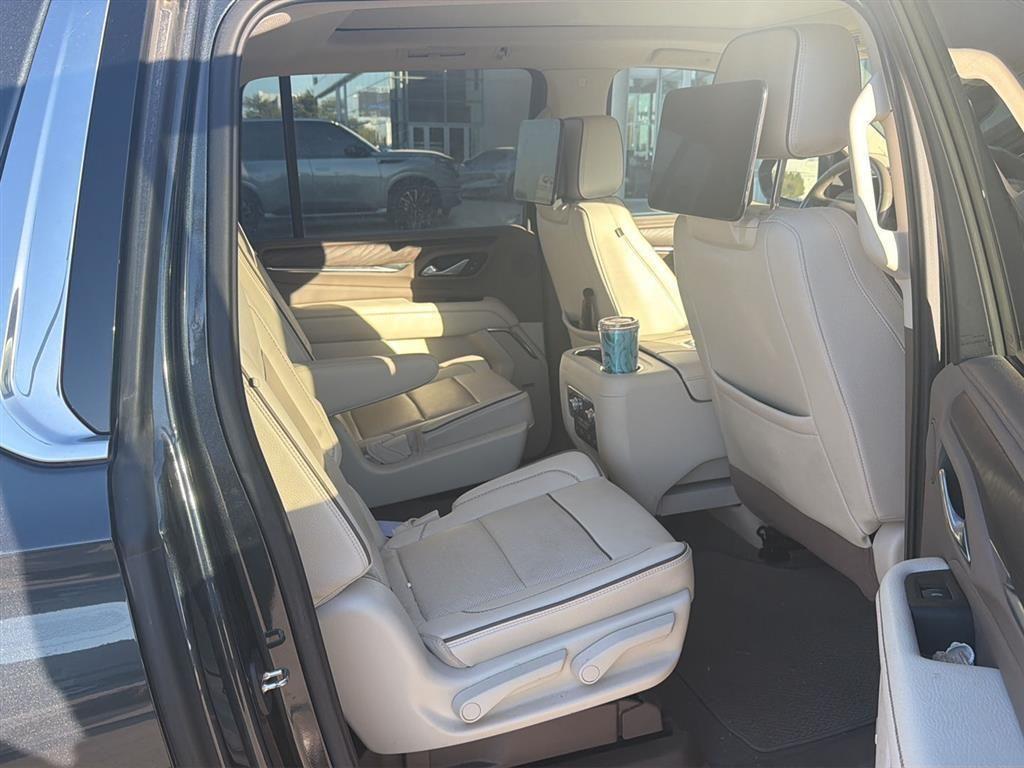 used 2021 GMC Yukon XL car, priced at $42,399