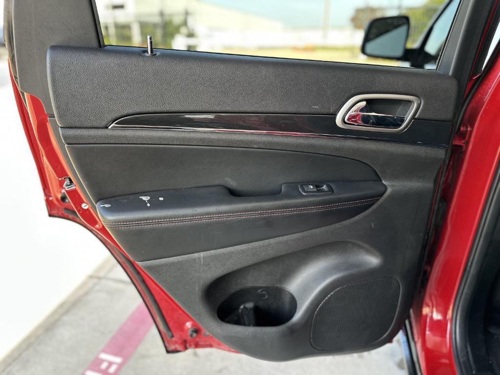 used 2017 Jeep Grand Cherokee car, priced at $18,000