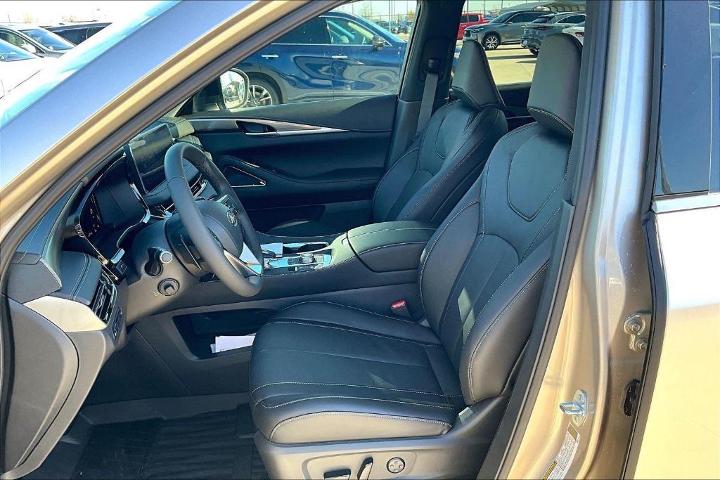 new 2025 INFINITI QX60 car, priced at $59,670