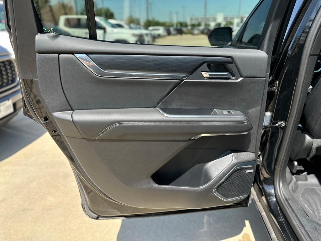 used 2024 GMC Acadia car, priced at $38,769