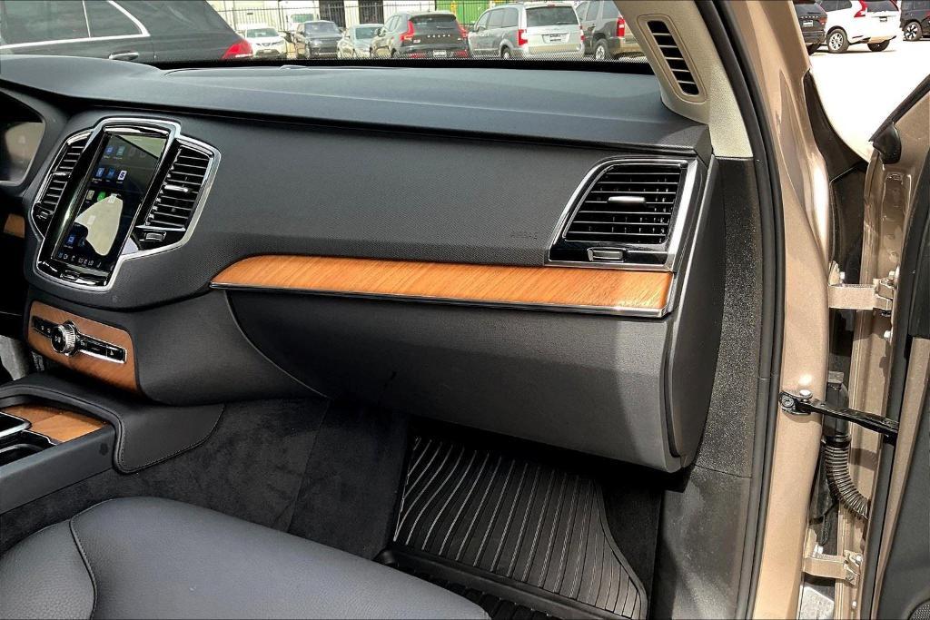 used 2024 Volvo XC90 Recharge Plug-In Hybrid car, priced at $62,000