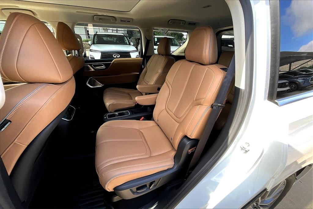 new 2025 INFINITI QX80 car, priced at $107,485