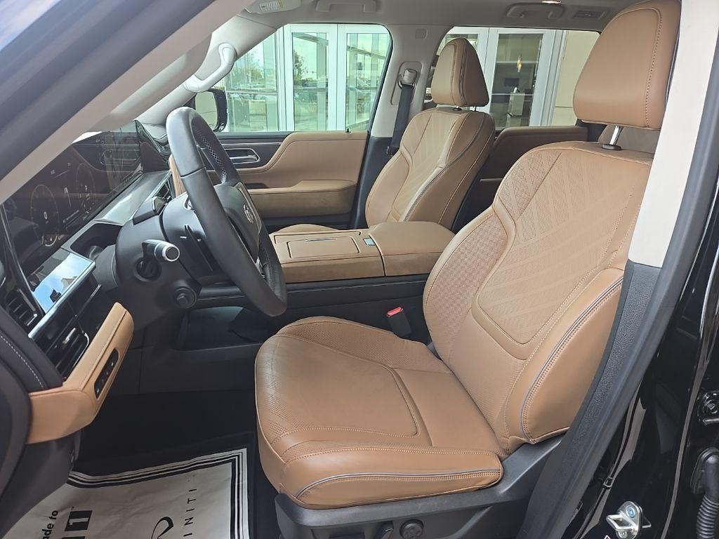 used 2025 INFINITI QX80 car, priced at $73,686