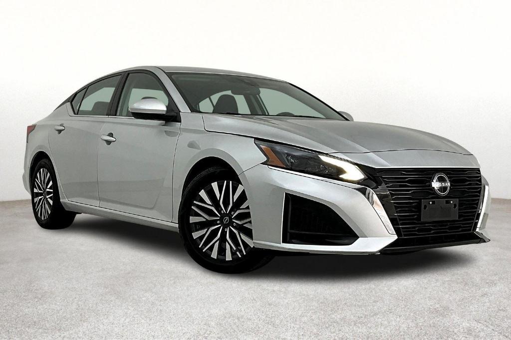 used 2023 Nissan Altima car, priced at $18,500