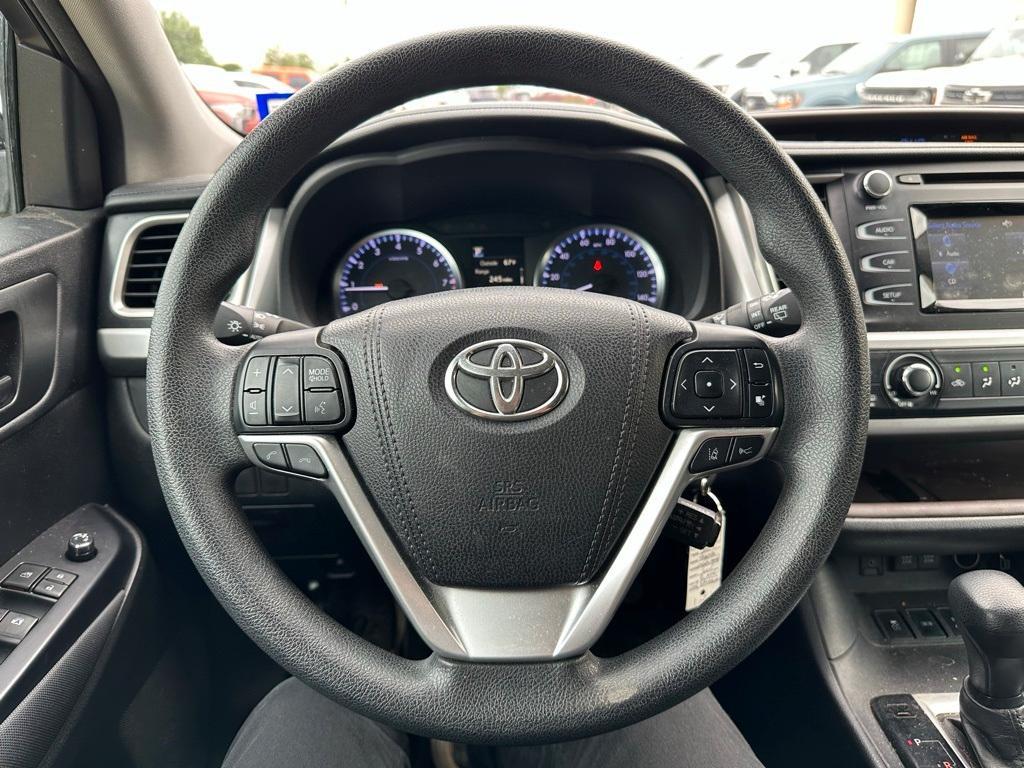 used 2017 Toyota Highlander car, priced at $15,350
