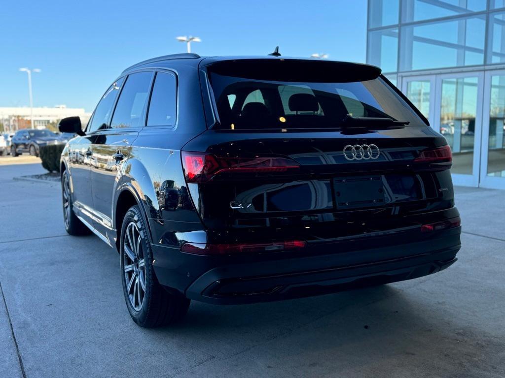 used 2024 Audi Q7 car, priced at $51,000