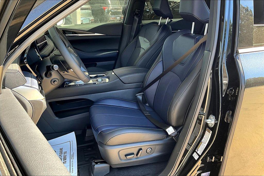 new 2026 INFINITI QX60 car, priced at $66,185
