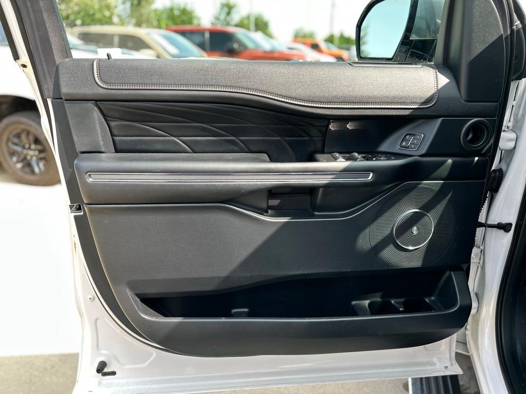 used 2019 Ford Expedition car, priced at $31,750