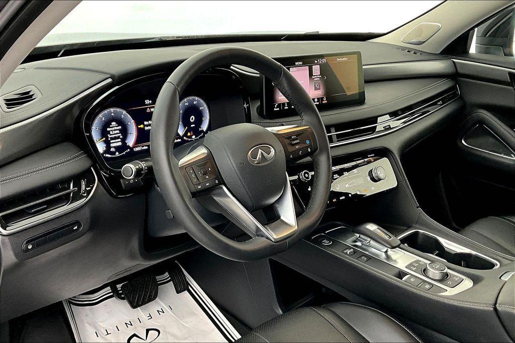 used 2025 INFINITI QX60 car, priced at $42,404