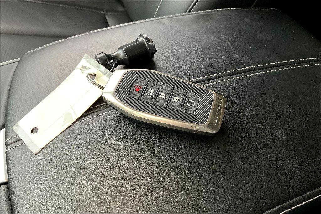 used 2025 INFINITI QX60 car, priced at $42,404