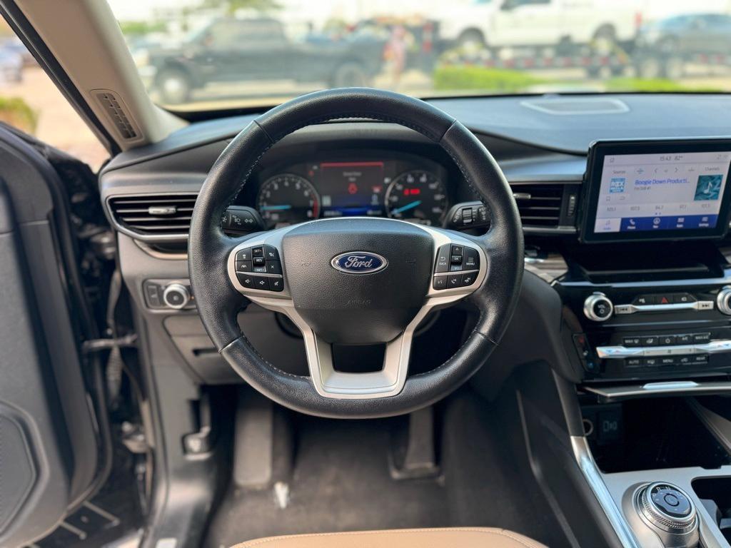 used 2023 Ford Explorer car, priced at $35,000