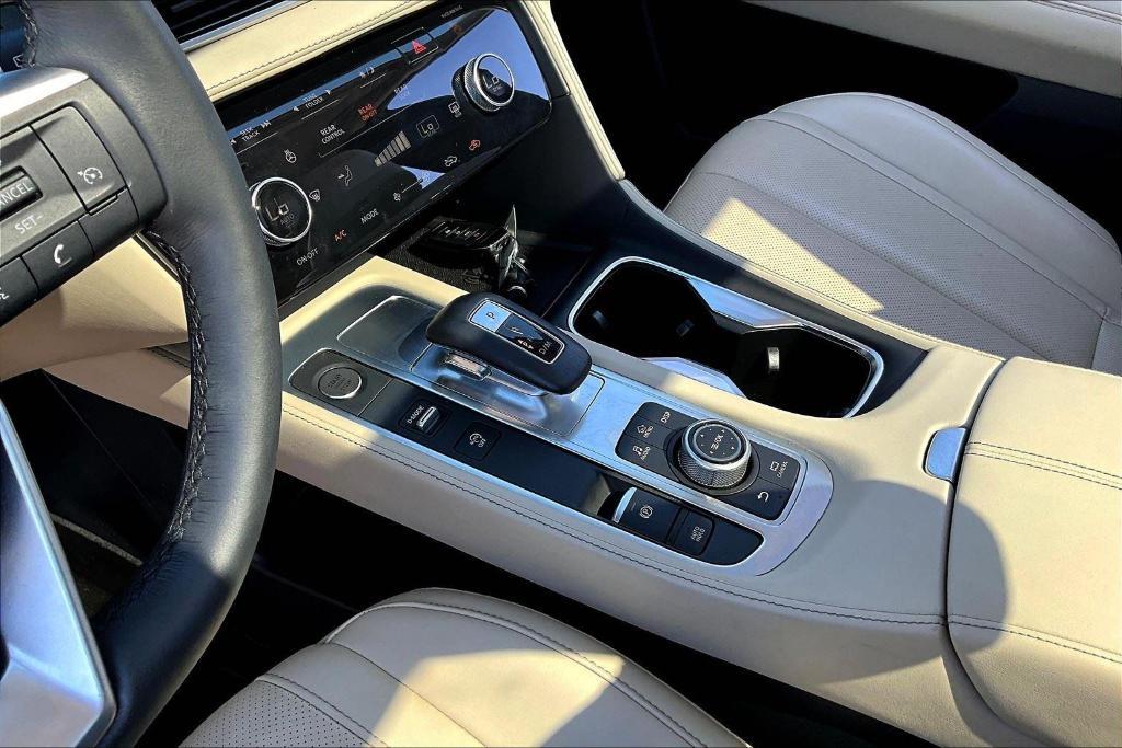 used 2025 INFINITI QX60 car, priced at $38,000
