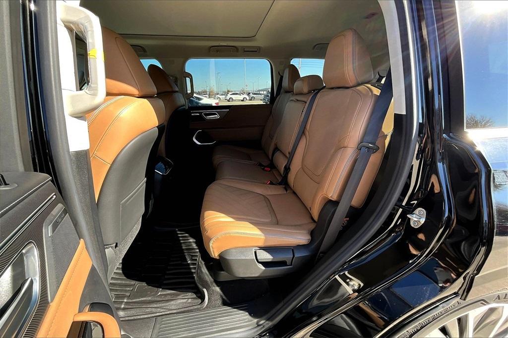 new 2025 INFINITI QX80 car, priced at $95,163