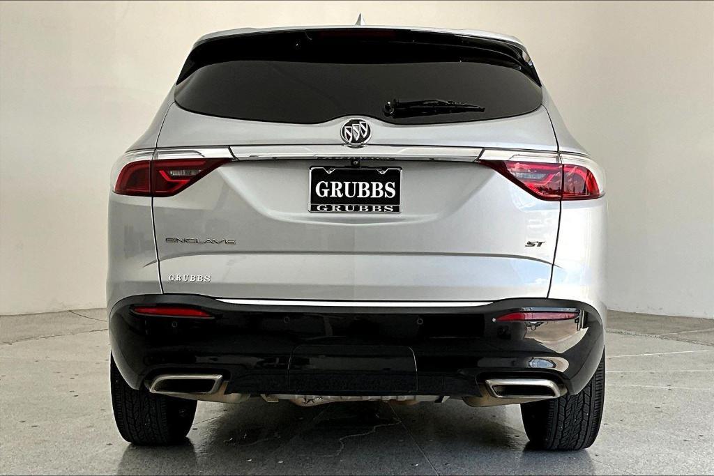 used 2022 Buick Enclave car, priced at $25,500