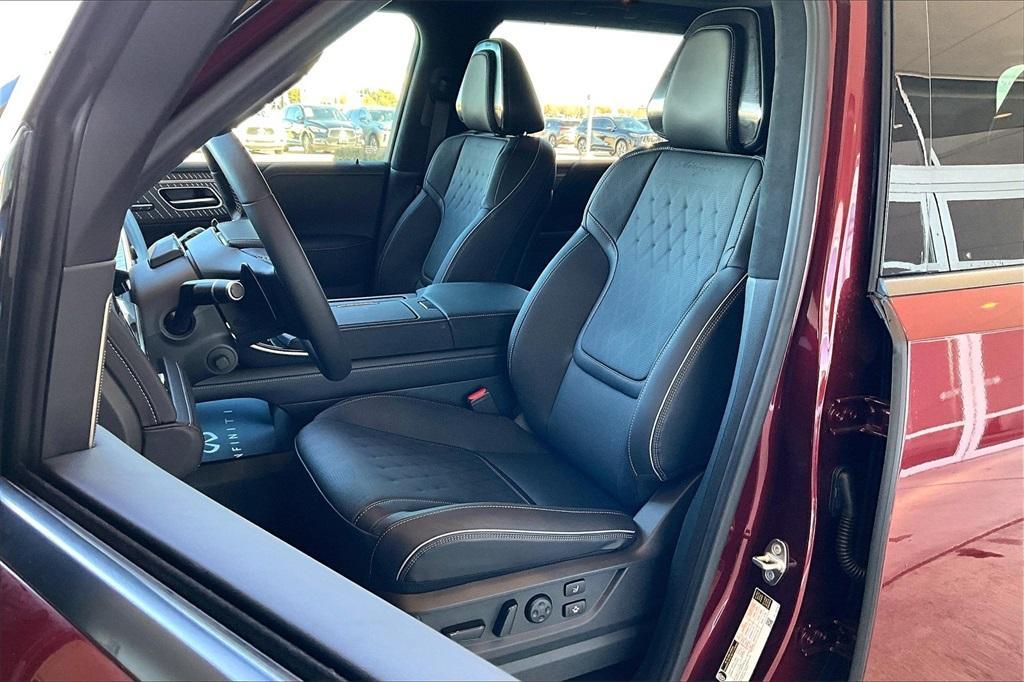 new 2025 INFINITI QX80 car, priced at $113,850