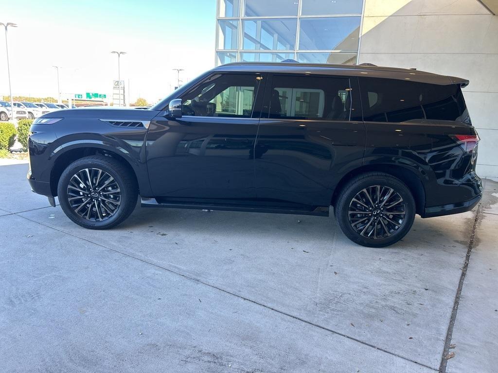 new 2025 INFINITI QX80 car, priced at $113,620